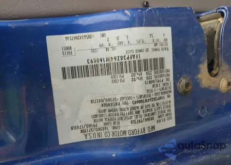 2004 Ford Focus Zts from USA, damaged, VIN 1FAFP38Z64W160693